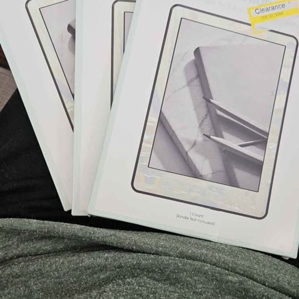 Kindle Paperwhite Gen 11 Adhesive Skin Seashell